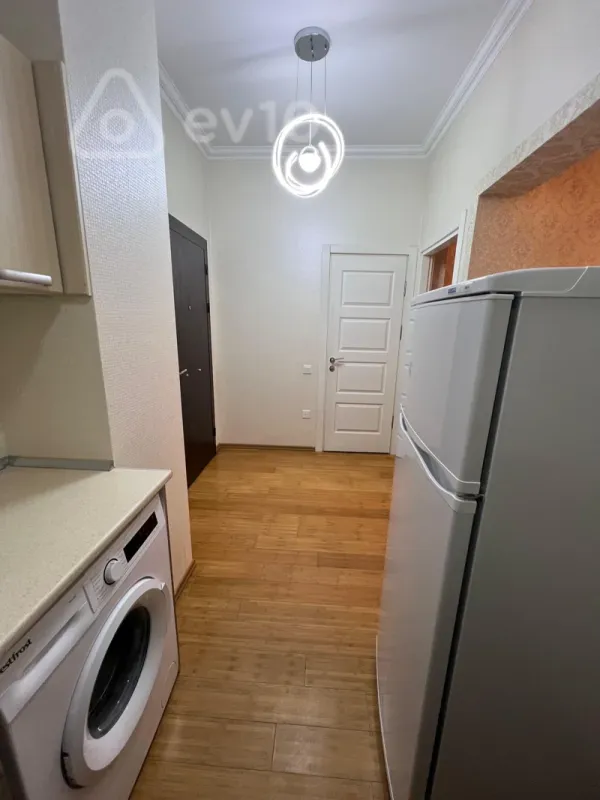 Kirayə verilir 2 otaqlı yeni tikili 70 m²
