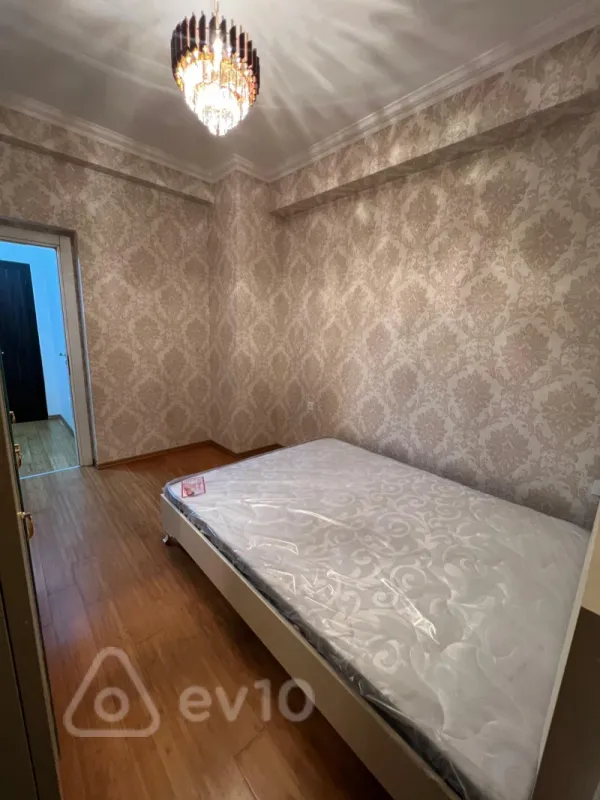 Kirayə verilir 2 otaqlı yeni tikili 70 m²