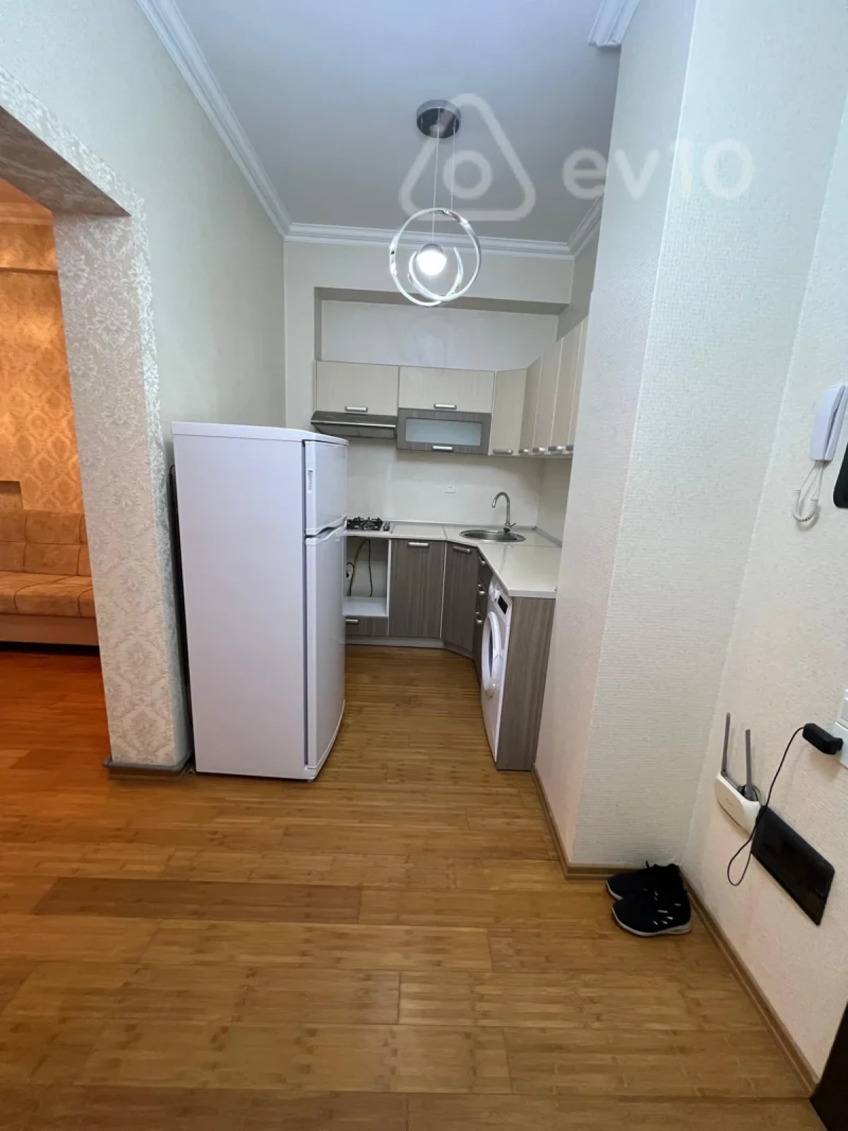 Kirayə verilir 2 otaqlı yeni tikili 70 m²