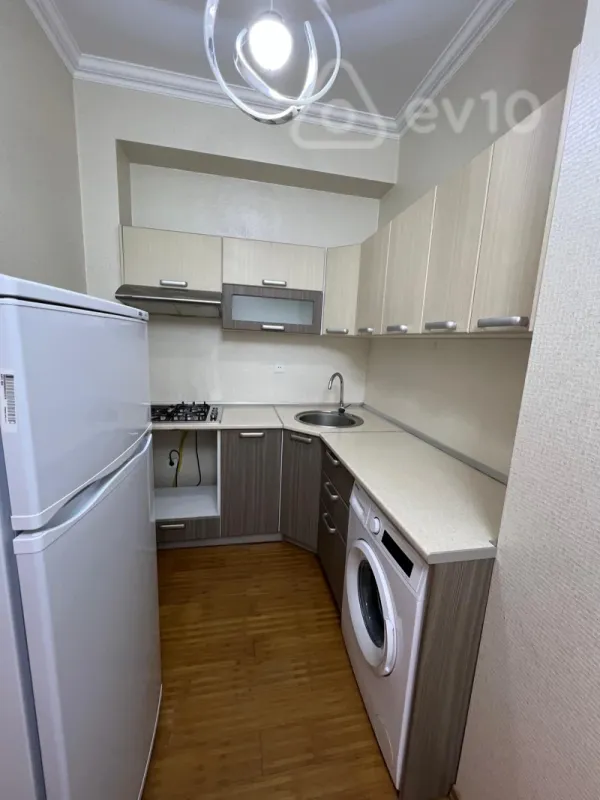 Kirayə verilir 2 otaqlı yeni tikili 70 m²