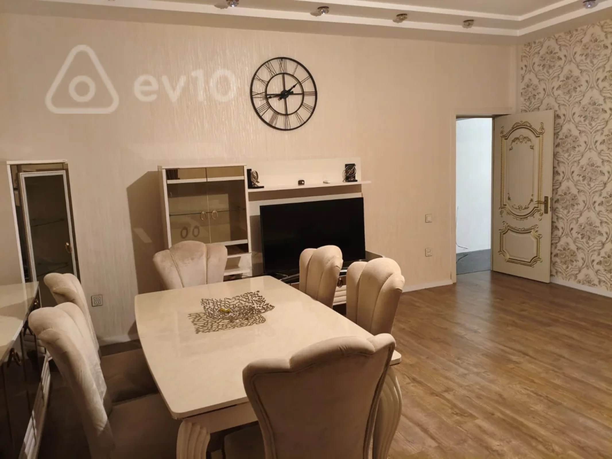 Kirayə verilir 3 otaqlı yeni tikili 115 m²