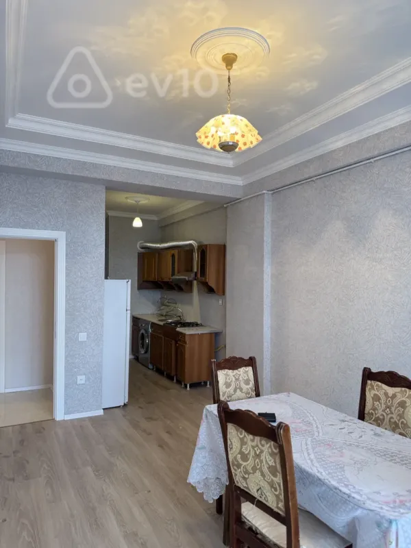 Kirayə verilir 2 otaqlı yeni tikili 76 m²