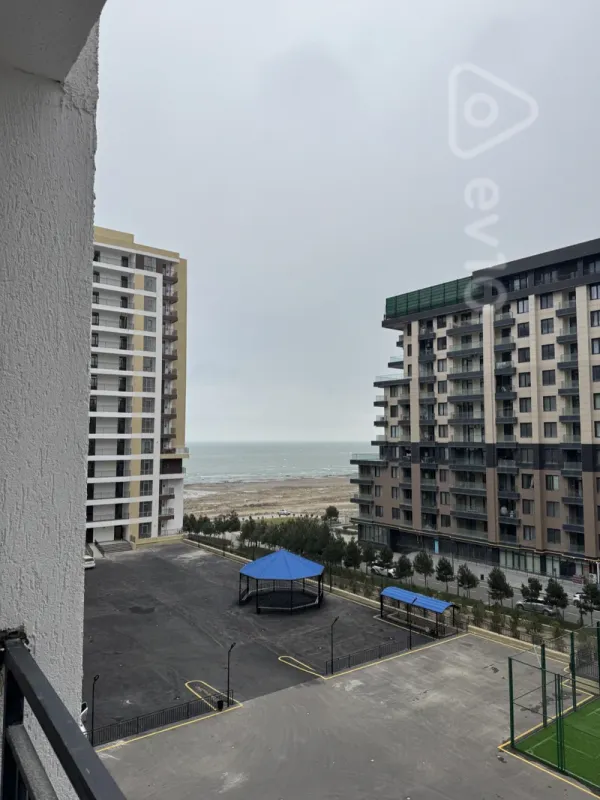 Kirayə verilir 2 otaqlı yeni tikili 76 m²