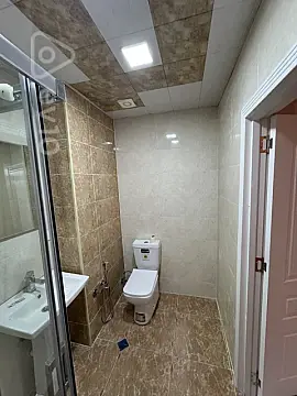 Kirayə verilir 2 otaqlı yeni tikili 76 m²