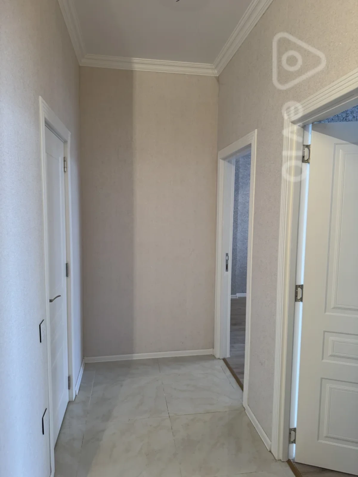 Kirayə verilir 2 otaqlı yeni tikili 76 m²