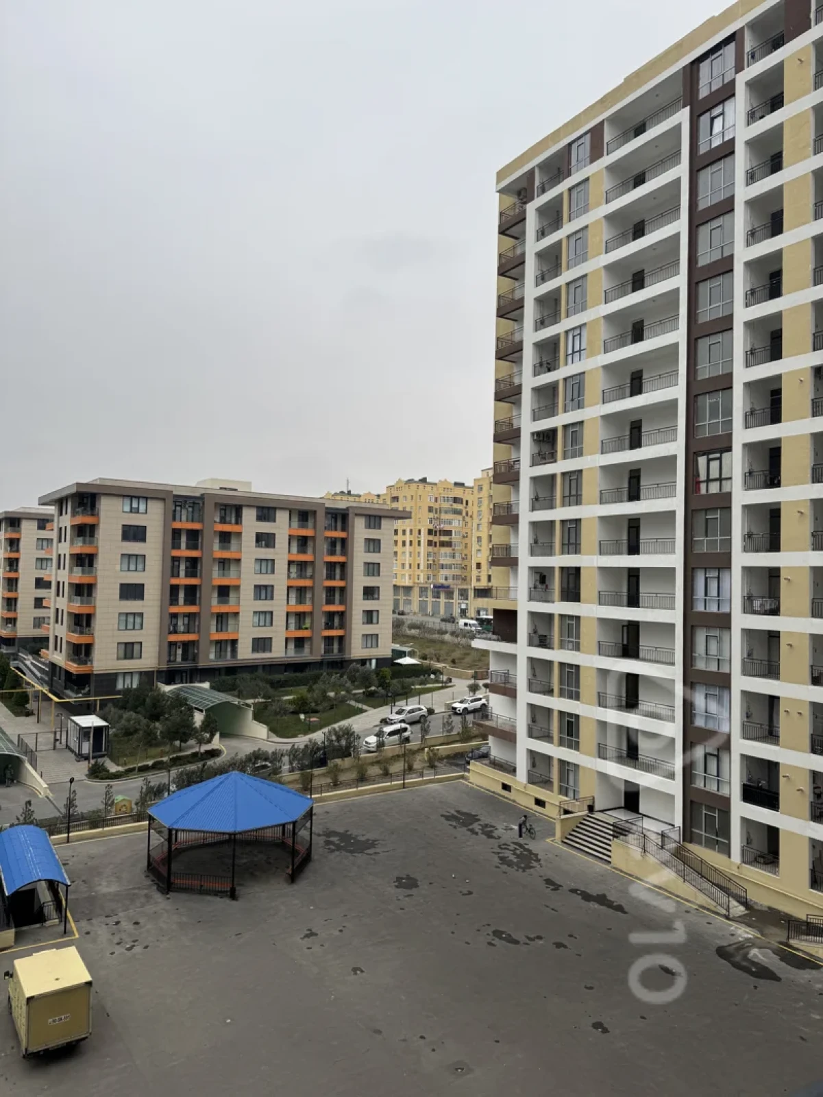 Kirayə verilir 2 otaqlı yeni tikili 76 m²