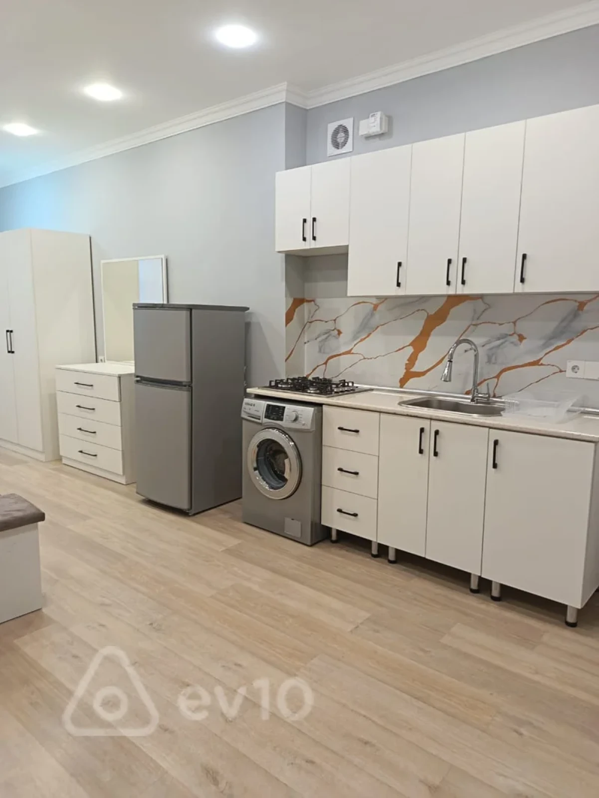 Kirayə verilir 1 otaqlı yeni tikili 35 m²