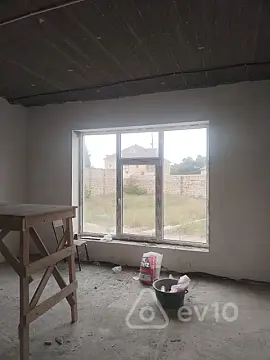 Satılır 9 otaqlı həyət evi 380 m²