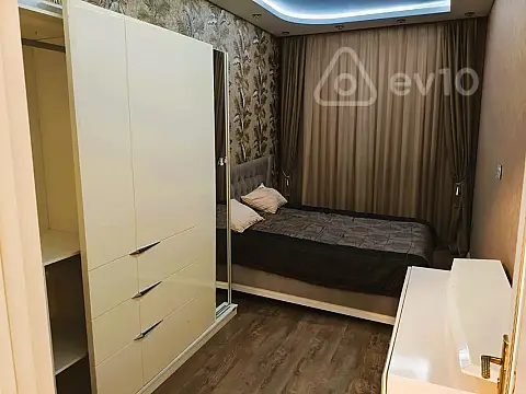 Kirayə verilir 3 otaqlı yeni tikili 115 m²