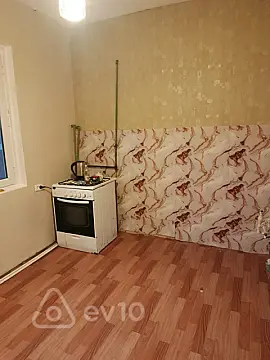 Satılır 3 otaqlı köhnə tikili 70 m²