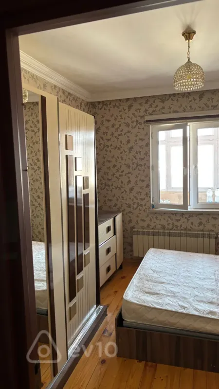 Kirayə verilir 3 otaqlı köhnə tikili 58 m²