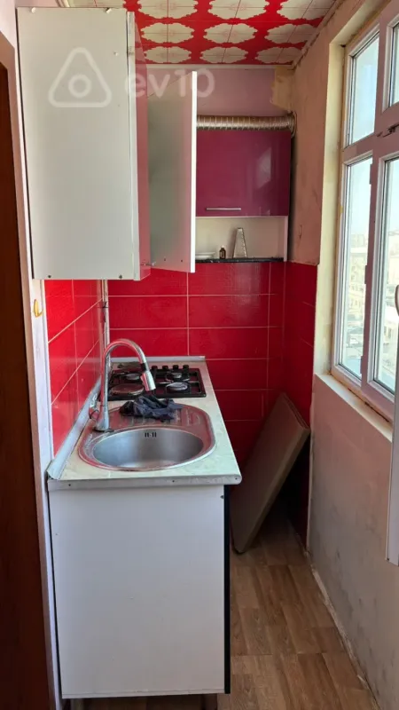 Kirayə verilir 3 otaqlı köhnə tikili 58 m²