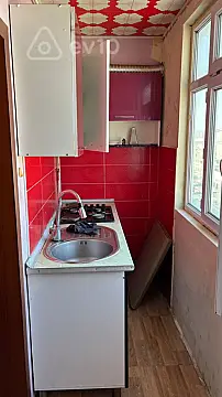 Kirayə verilir 3 otaqlı köhnə tikili 58 m²