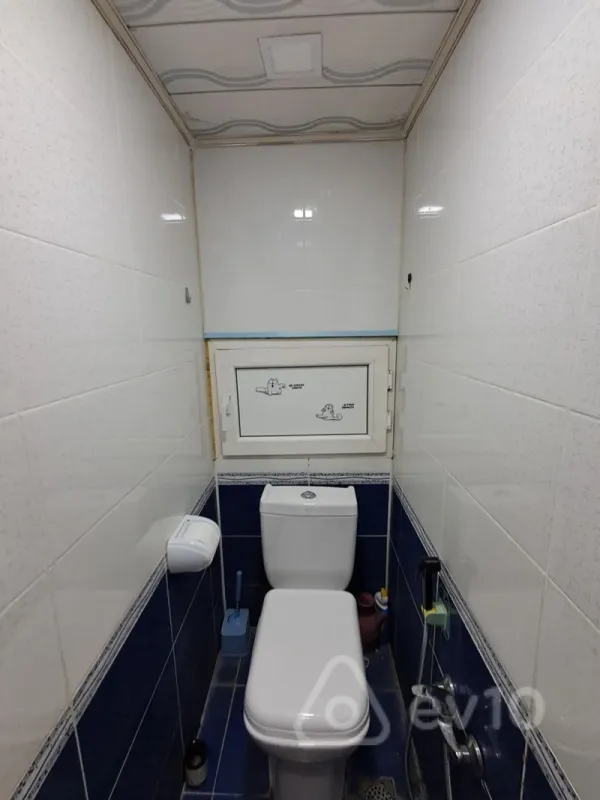 Satılır 3 otaqlı köhnə tikili 70 m²