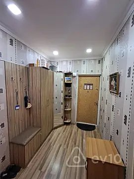 Satılır 3 otaqlı köhnə tikili 70 m²