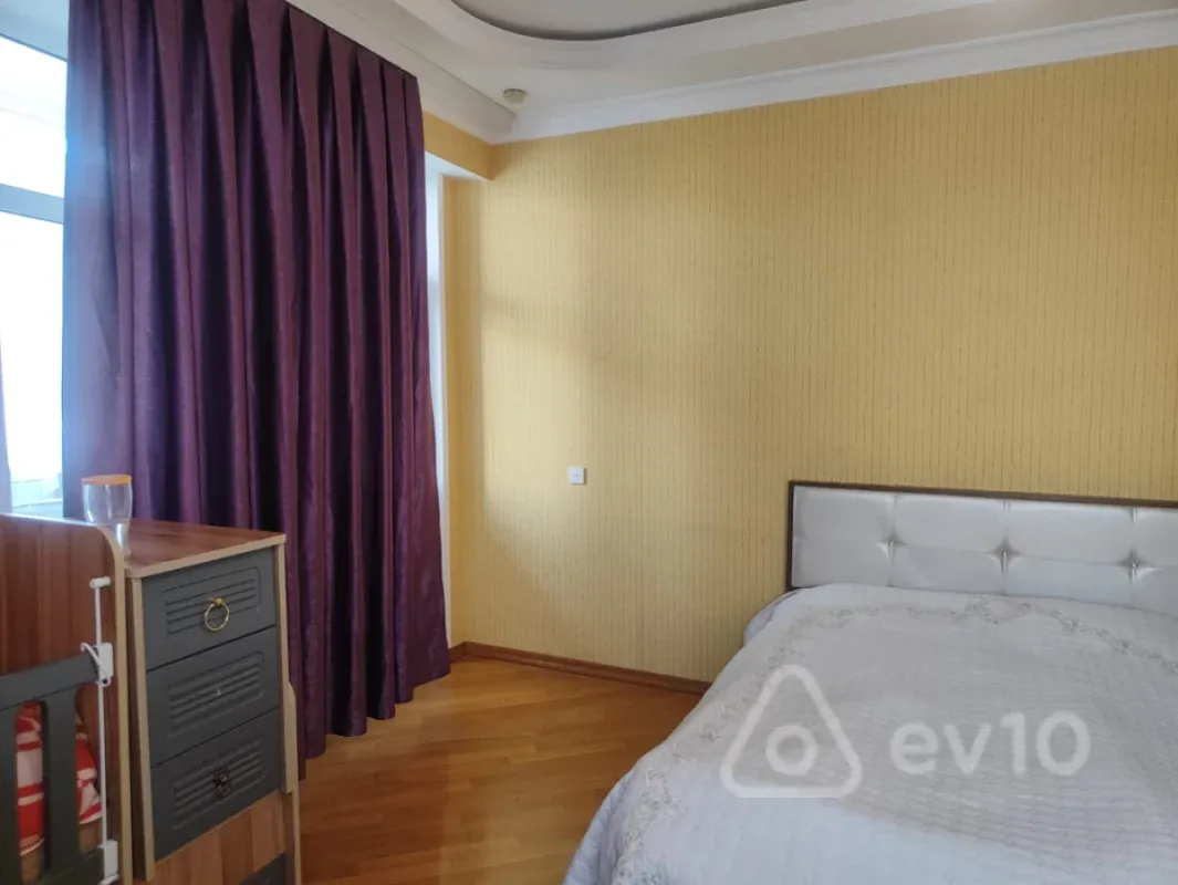 Satılır 2 otaqlı yeni tikili 91 m²