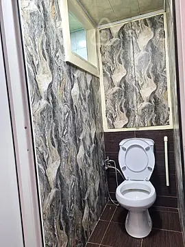 Kirayə verilir 2 otaqlı köhnə tikili 65 m²