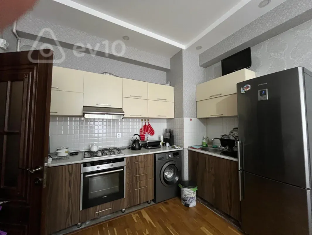 Kirayə verilir 2 otaqlı yeni tikili 50 m²