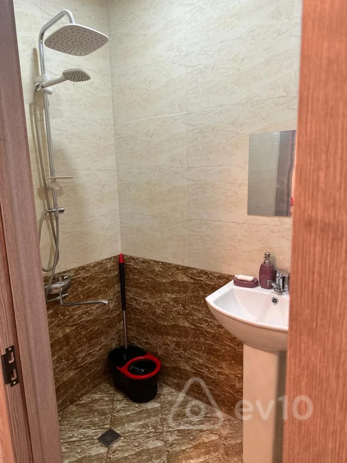 Kirayə verilir 3 otaqlı həyət evi 70 m²