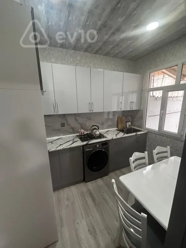 Kirayə verilir 3 otaqlı həyət evi 70 m²