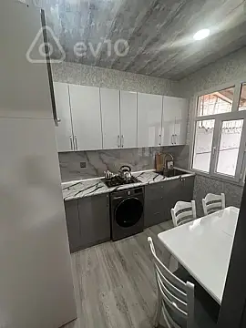 Kirayə verilir 3 otaqlı həyət evi 70 m²