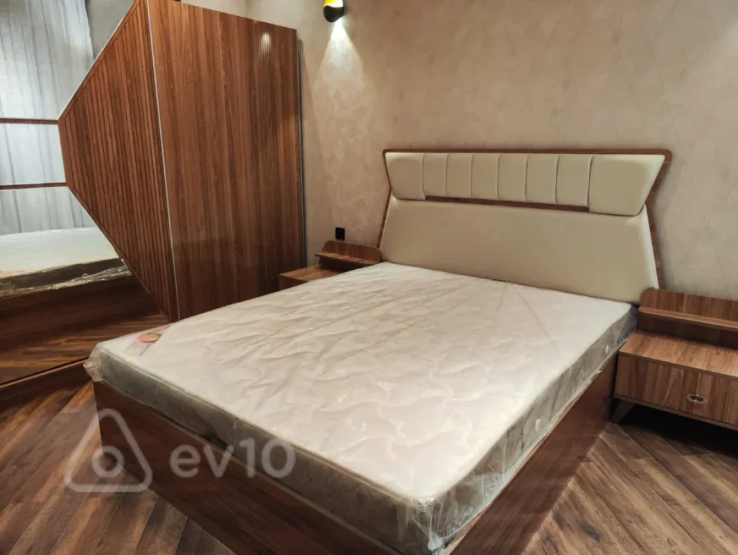 Kirayə verilir 2 otaqlı yeni tikili 65 m²