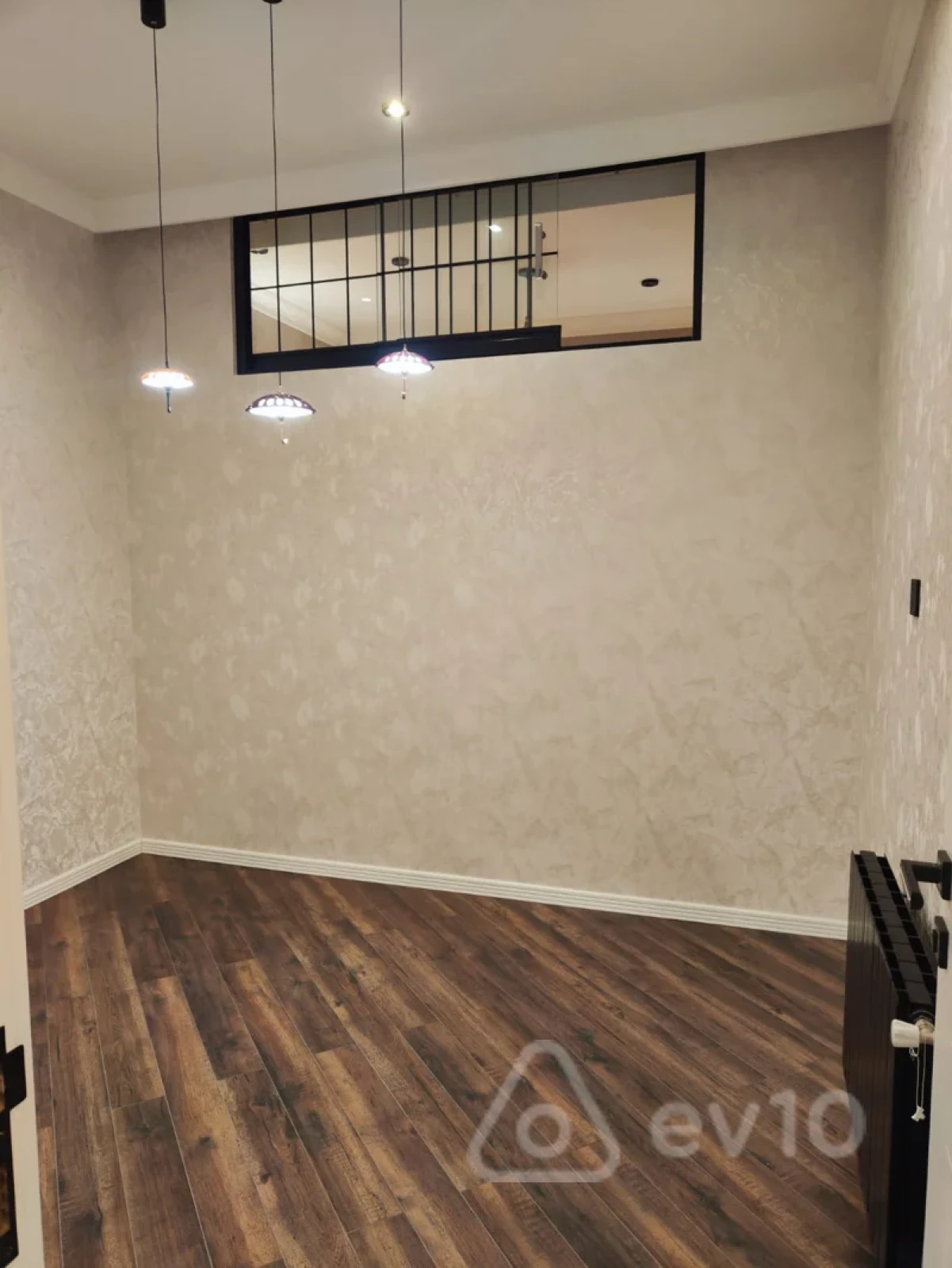 Kirayə verilir 2 otaqlı yeni tikili 65 m²