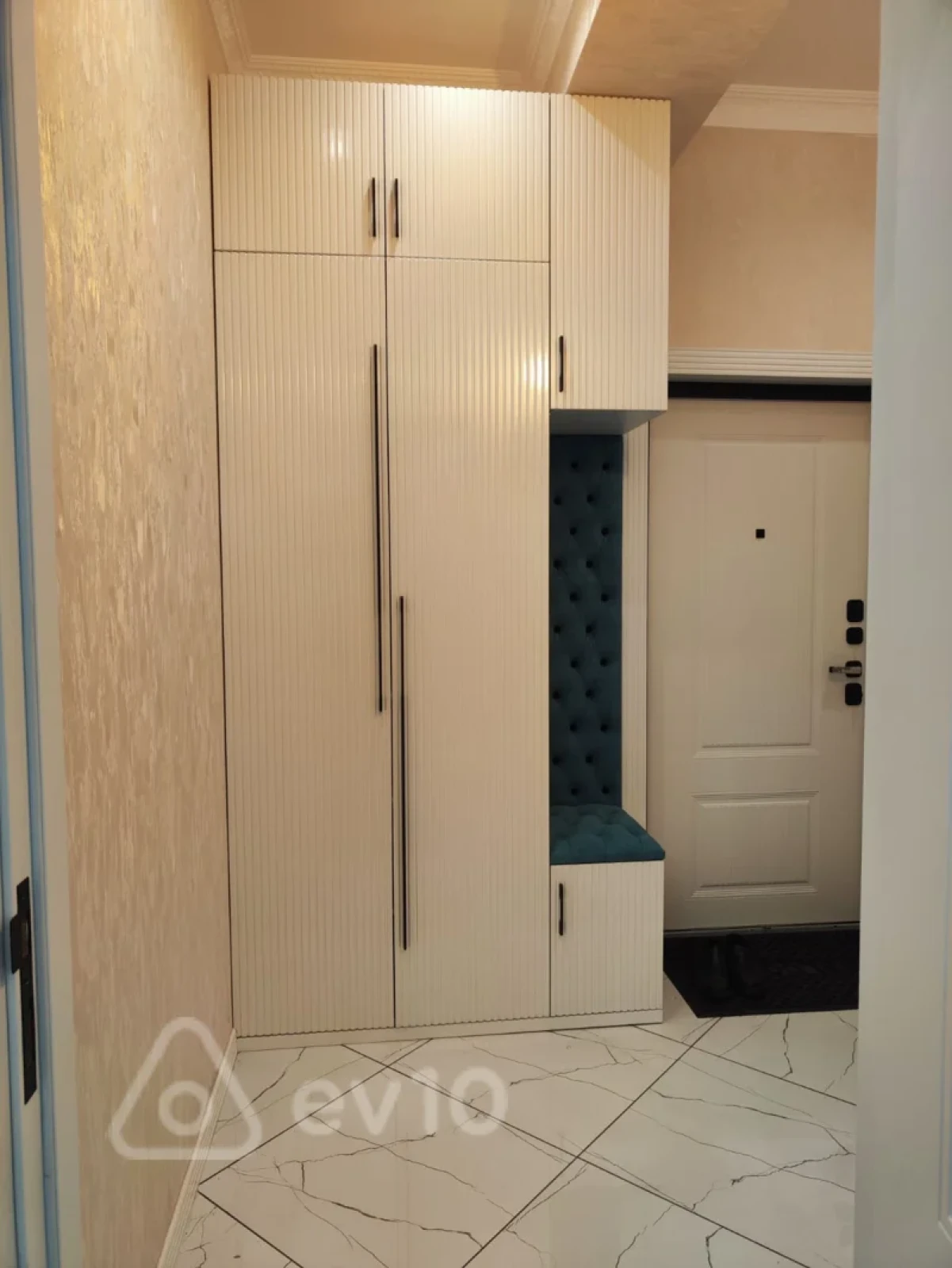 Kirayə verilir 2 otaqlı yeni tikili 65 m²