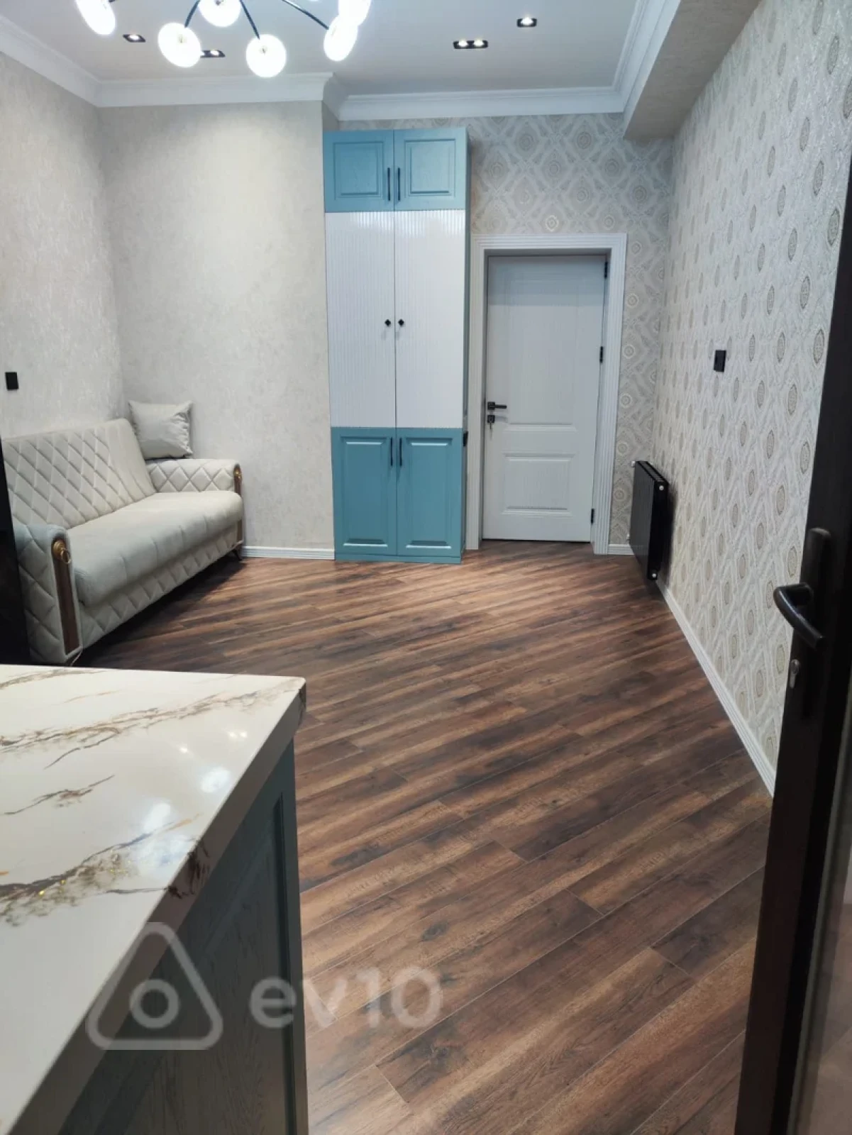 Kirayə verilir 2 otaqlı yeni tikili 65 m²