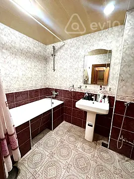 Satılır 3 otaqlı köhnə tikili 80 m²