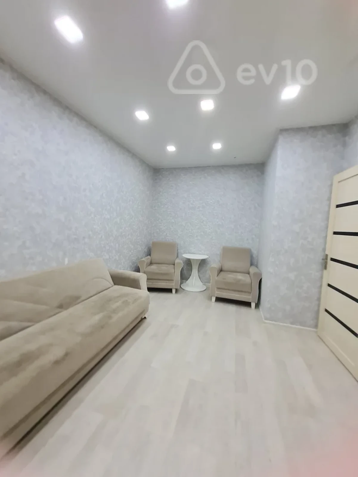 Satılır 2 otaqlı yeni tikili 67 m²