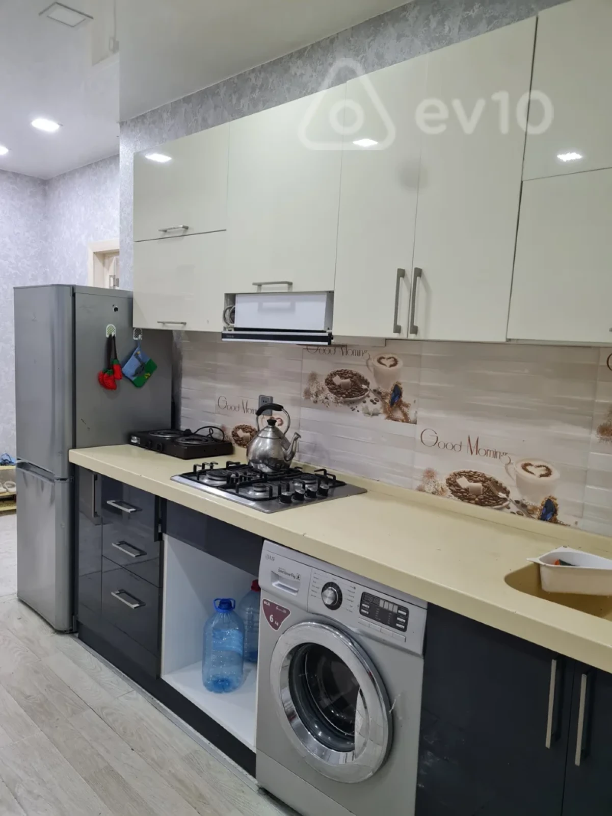 Satılır 2 otaqlı yeni tikili 67 m²