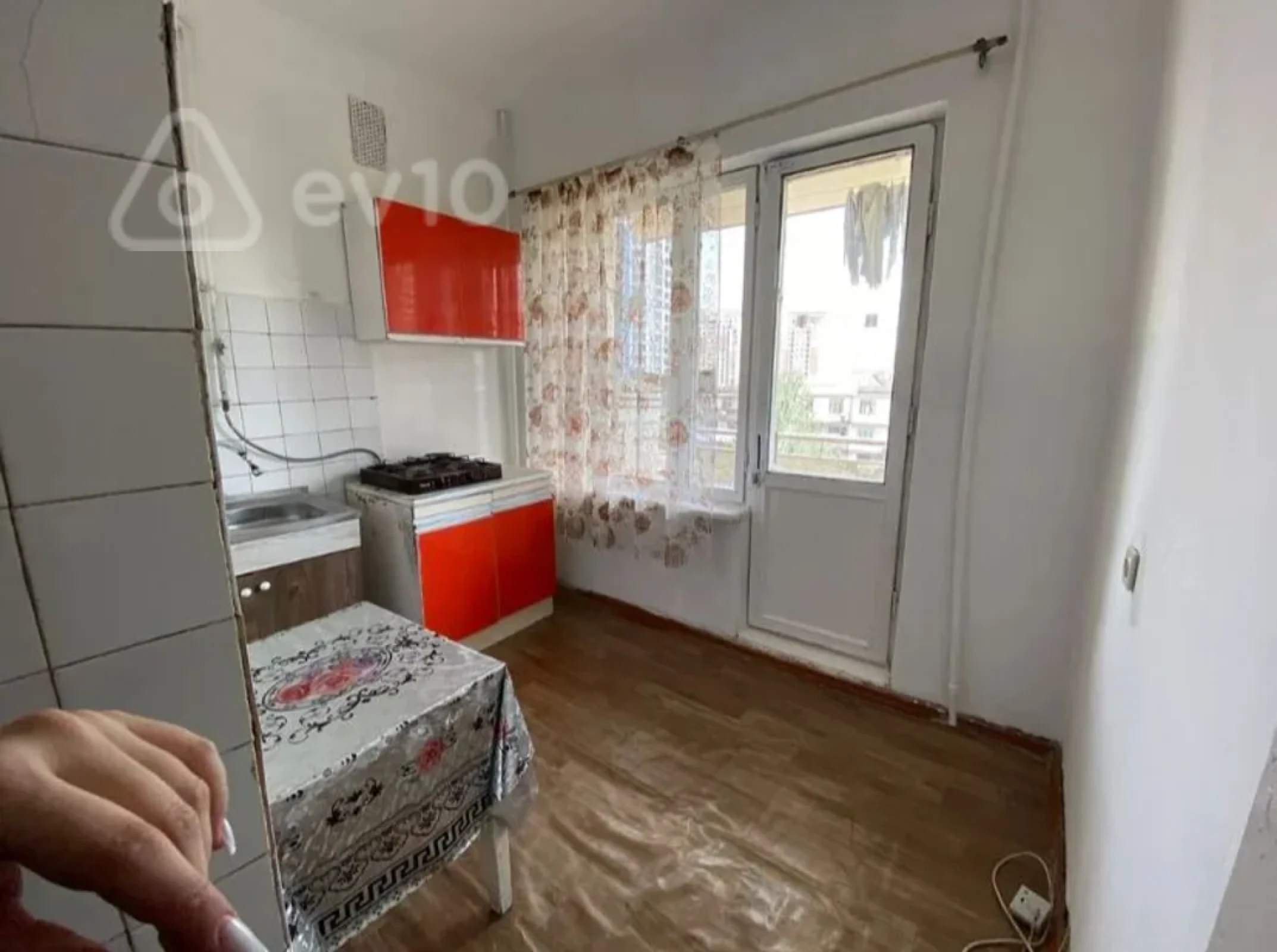 Kirayə verilir 2 otaqlı yeni tikili 49 m²