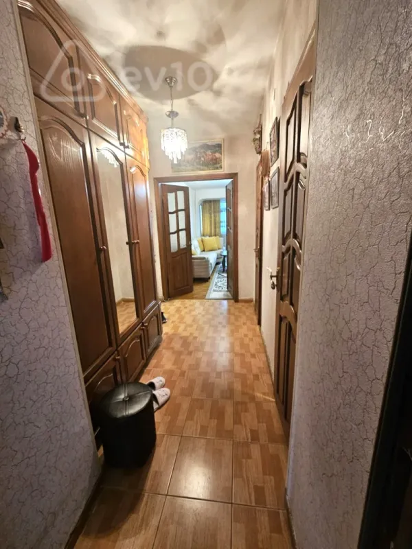 Satılır 3 otaqlı köhnə tikili 63 m²