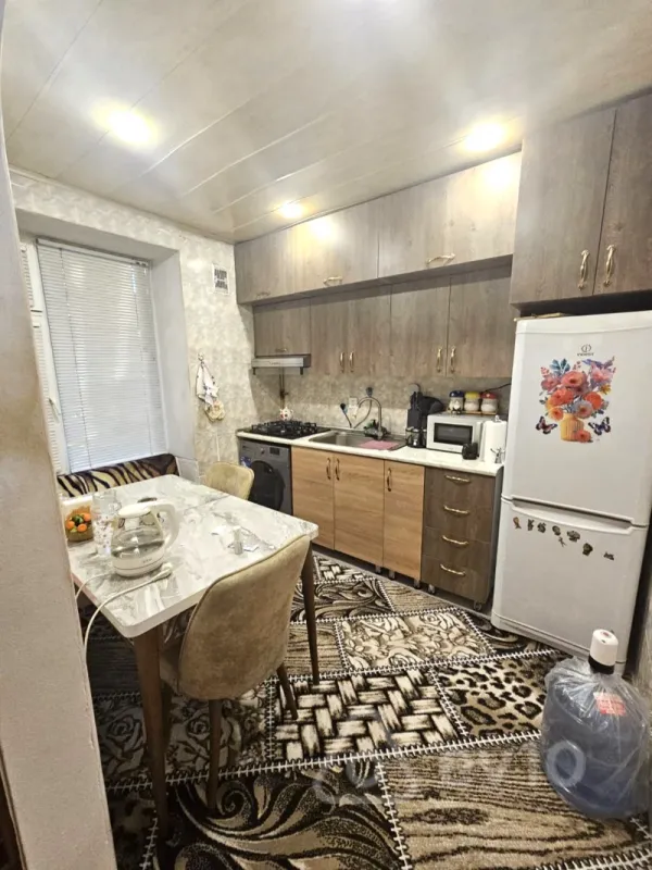 Satılır 3 otaqlı köhnə tikili 63 m²