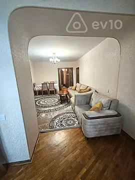 Satılır 3 otaqlı köhnə tikili 63 m²