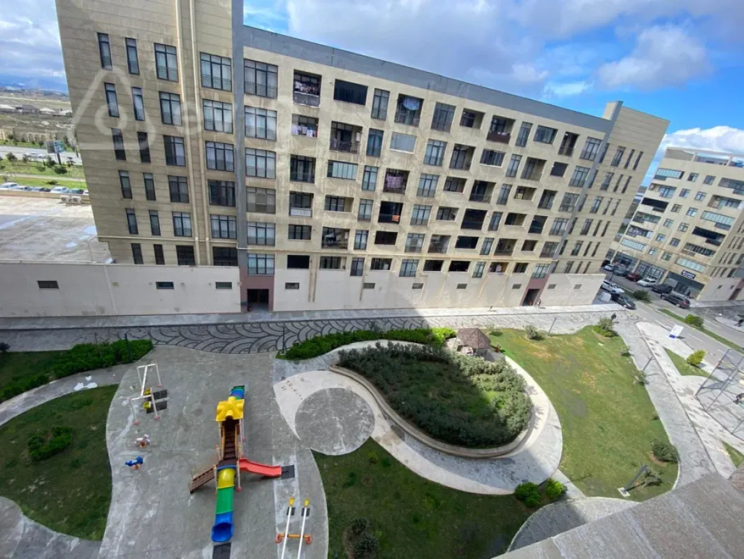 Kirayə verilir 2 otaqlı yeni tikili 70 m²