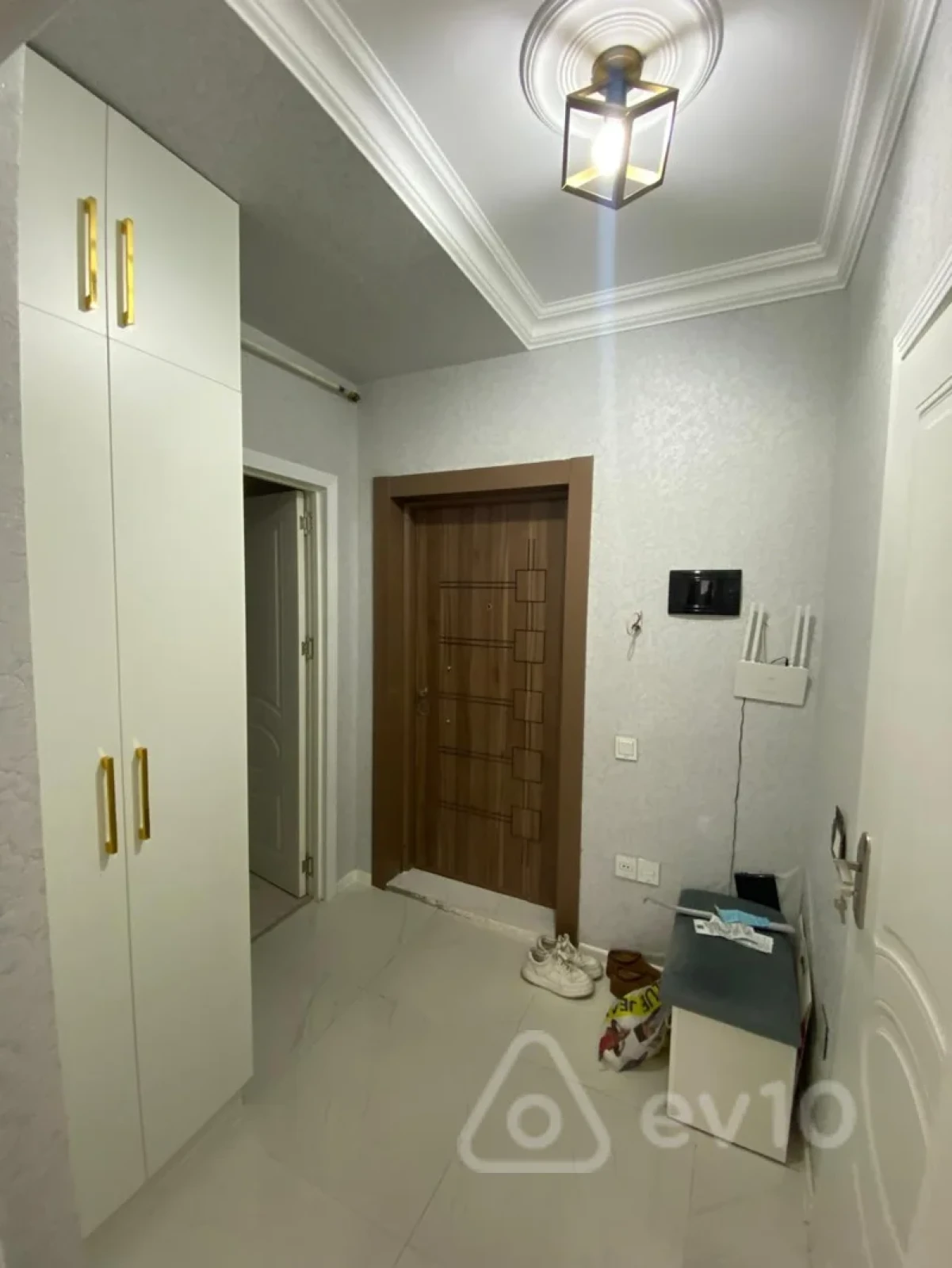 Kirayə verilir 2 otaqlı yeni tikili 70 m²