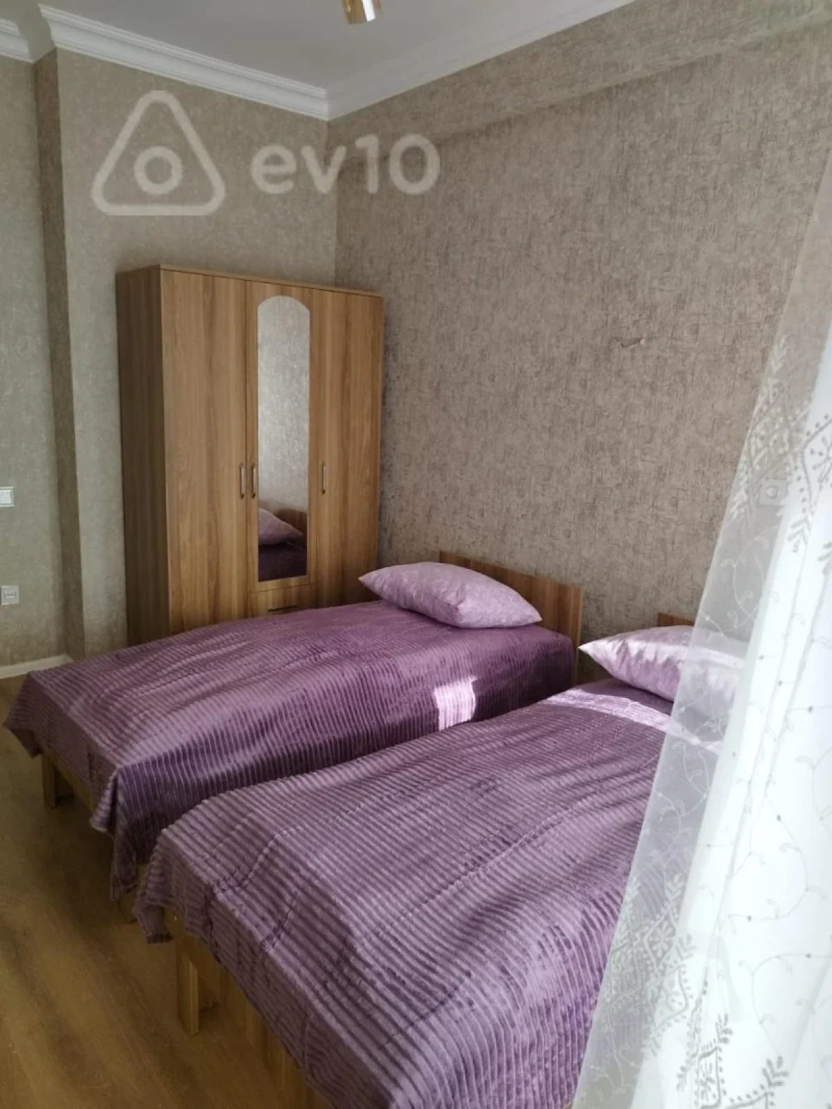 Kirayə verilir 2 otaqlı yeni tikili 6400 m²