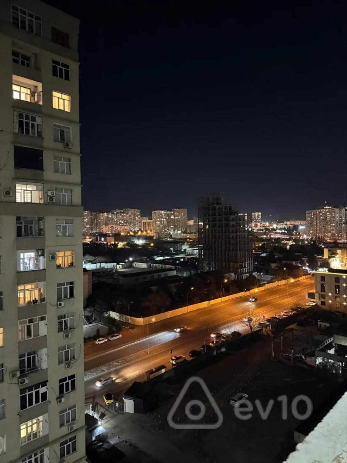 Satılır 3 otaqlı yeni tikili 125 m²