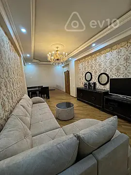 Satılır 3 otaqlı yeni tikili 125 m²