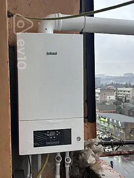 Satılır 2 otaqlı köhnə tikili 55 m²