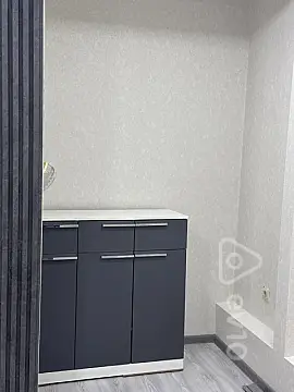 Satılır 2 otaqlı köhnə tikili 55 m²