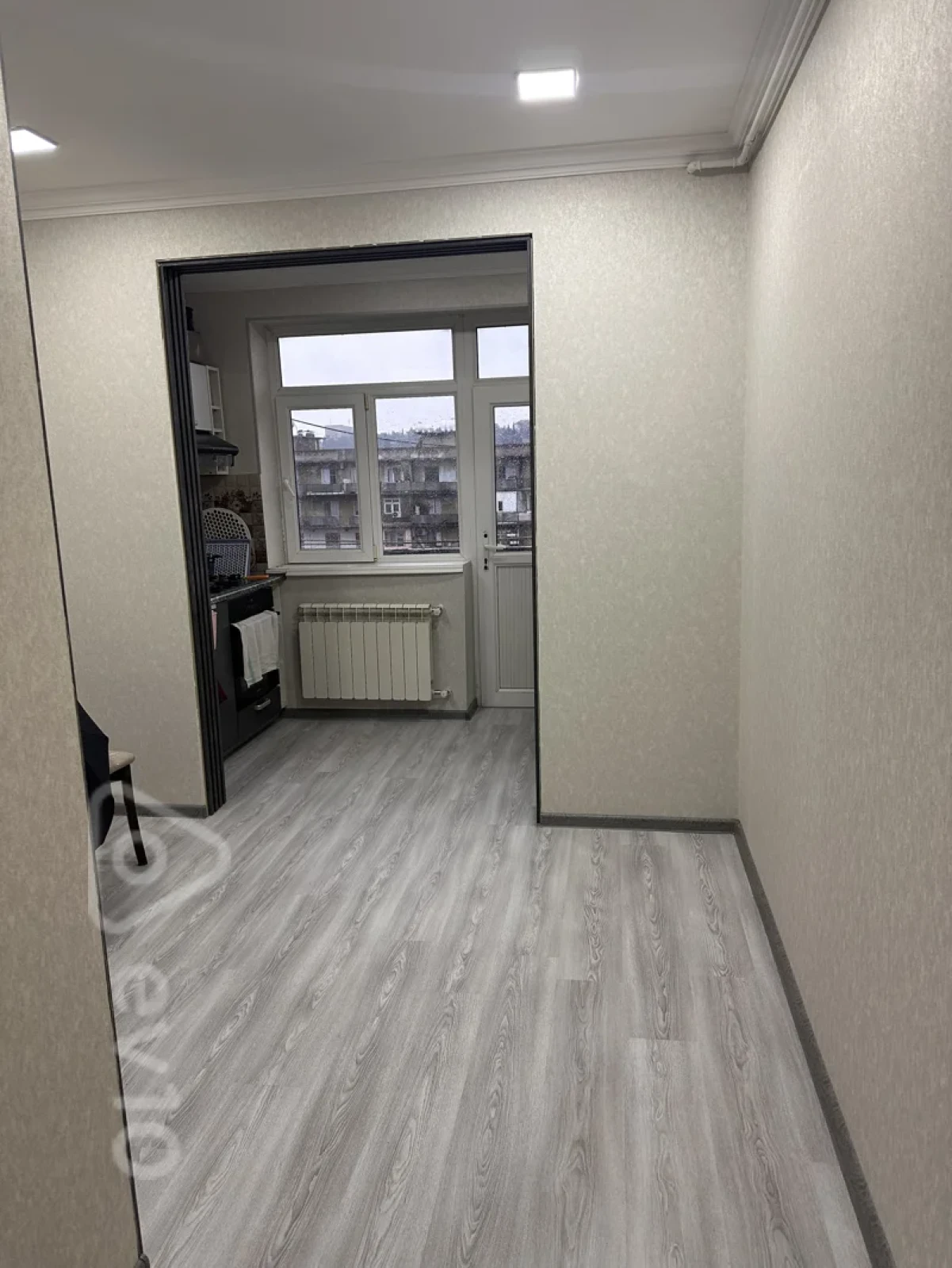 Satılır 2 otaqlı köhnə tikili 55 m²