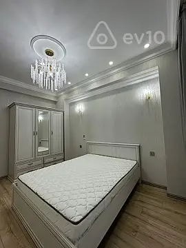 Kirayə verilir 3 otaqlı yeni tikili 85 m²