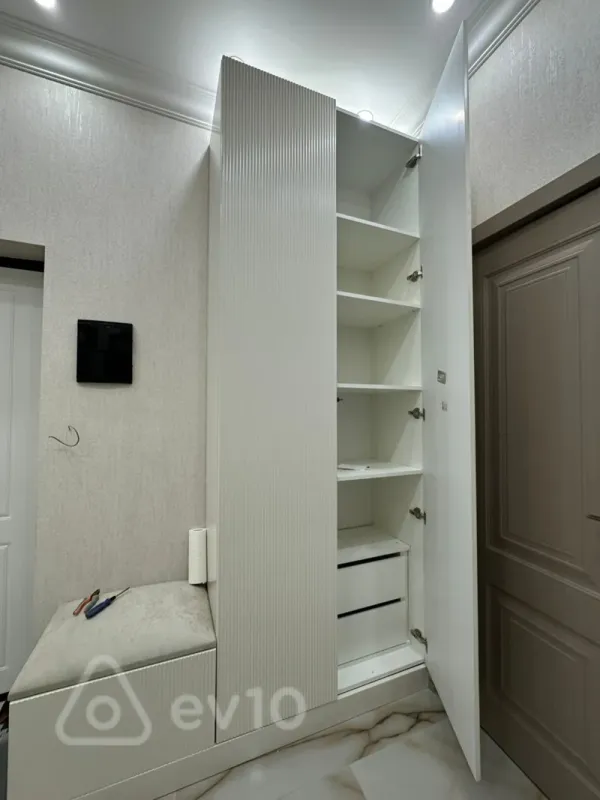 Kirayə verilir 3 otaqlı yeni tikili 85 m²