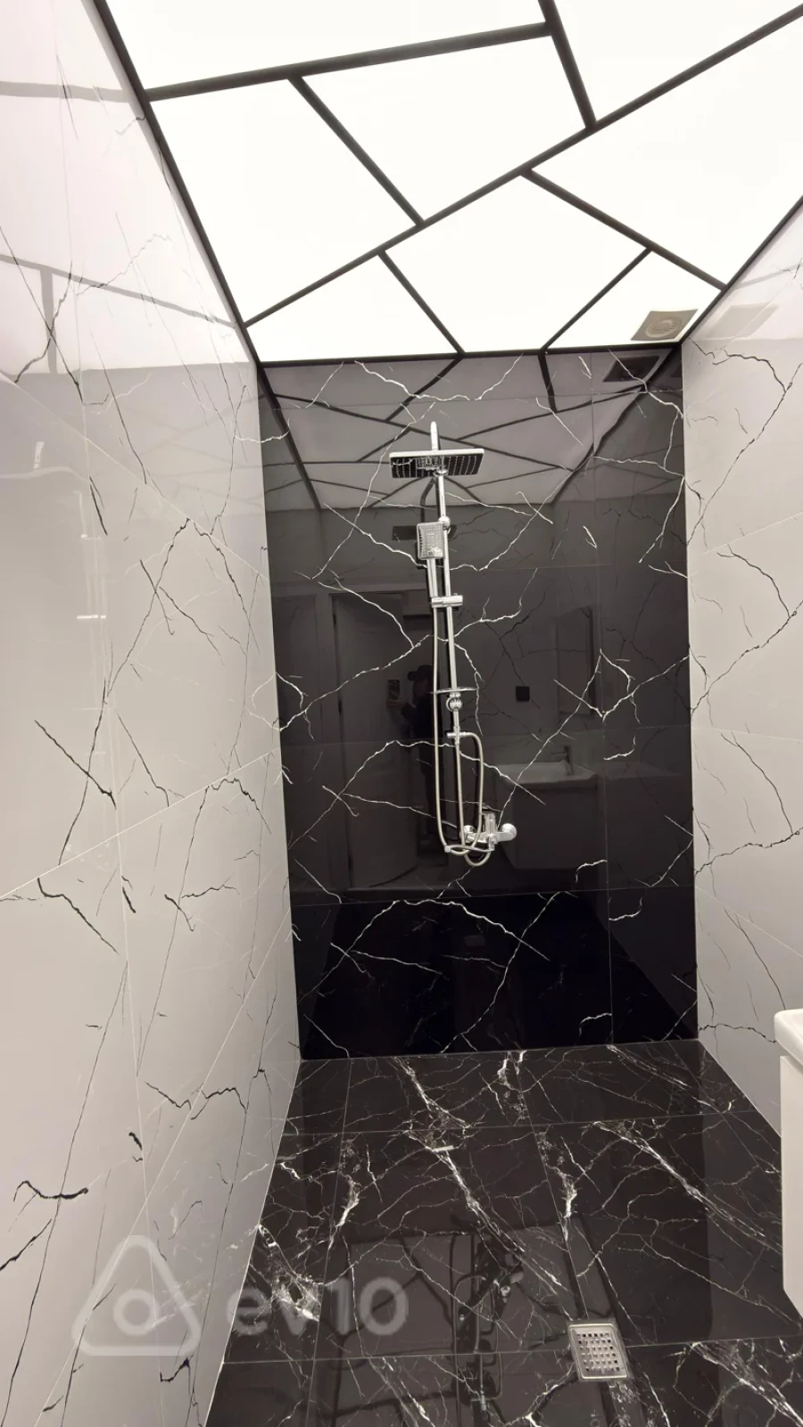 Kirayə verilir 2 otaqlı köhnə tikili 65 m²