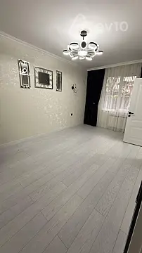 Kirayə verilir 2 otaqlı köhnə tikili 65 m²