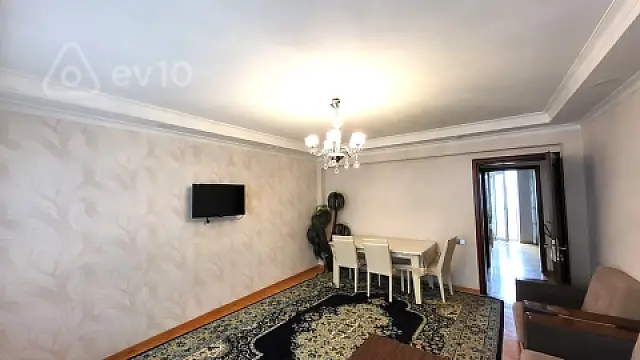 Satılır 3 otaqlı köhnə tikili 85 m²