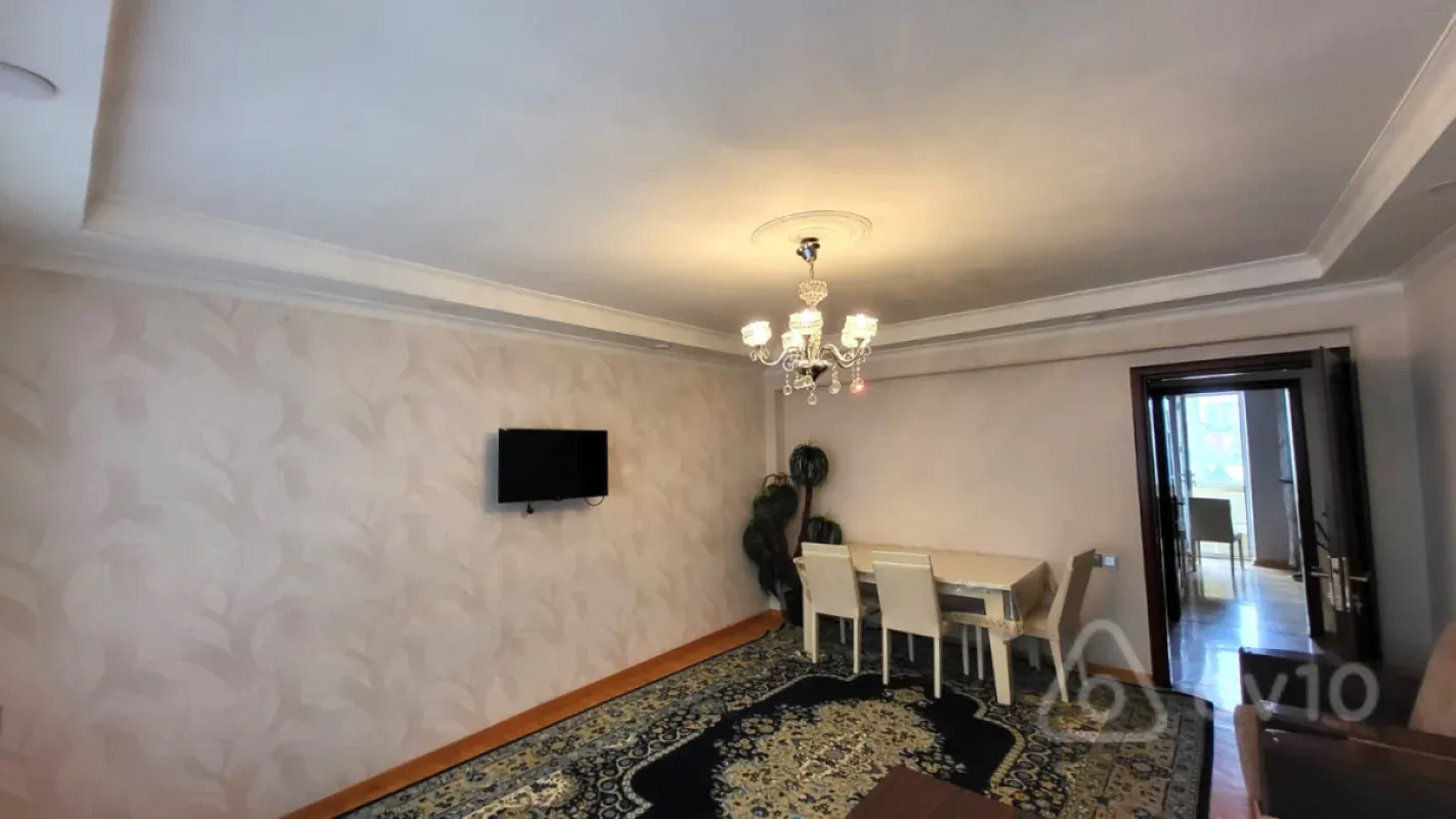 Satılır 3 otaqlı köhnə tikili 85 m²